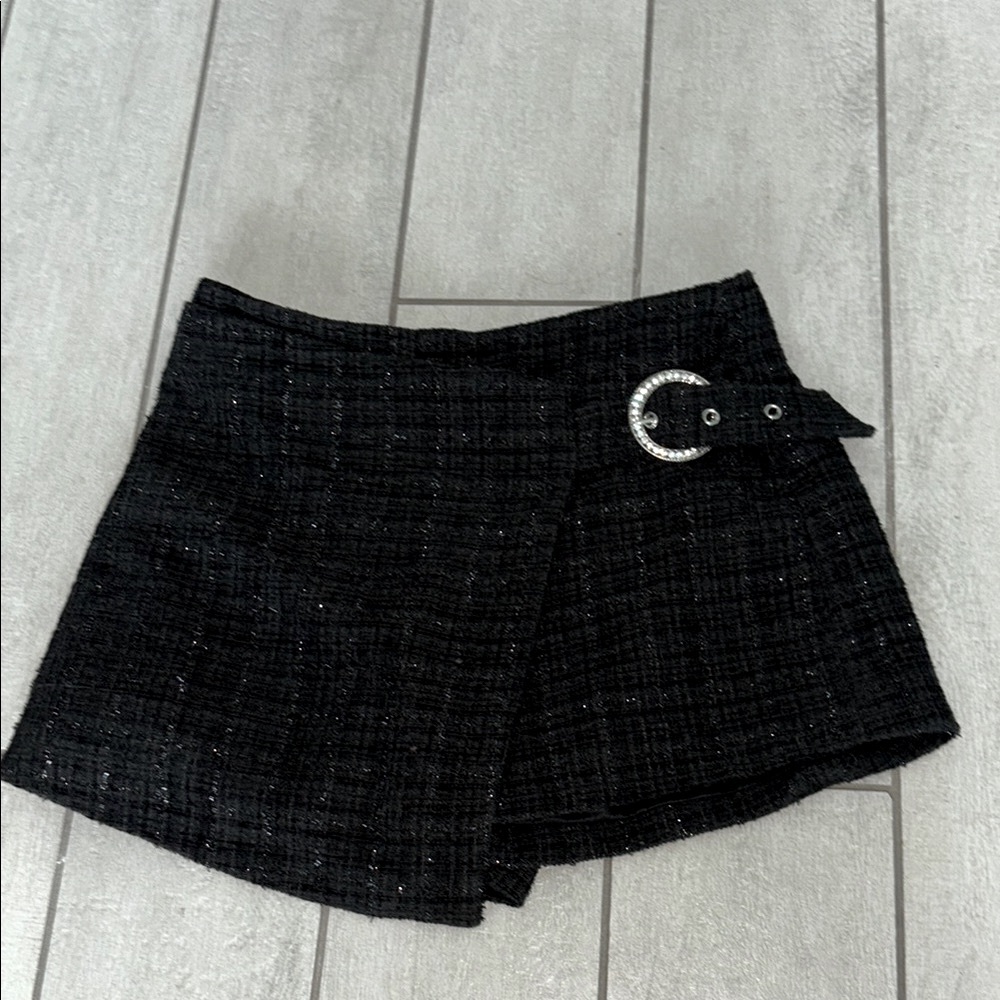 Elegant Black Tweed Mini Skort